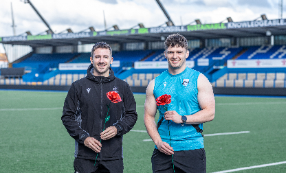 Cardiff Rugby supports Forever Flowers campaign